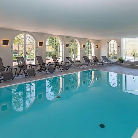 Отель Chateau D'isenbourg & 5*