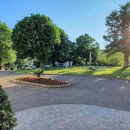 Chateau D'isenbourg & Отель 5*