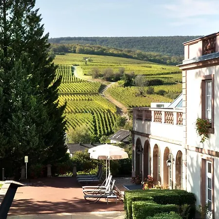 Chateau D'isenbourg & Отель