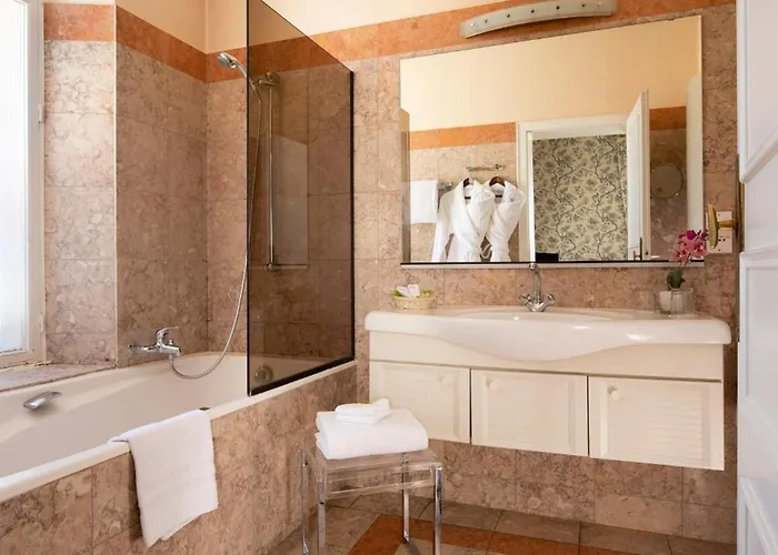 Chateau D'isenbourg & Hotel 5*